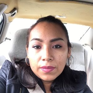 Meet your Posher, Adriana